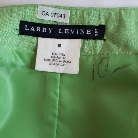 Larry Levine Fully Lined Flare Skirt Size 10 - Picture 5 of 6